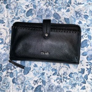 The Sak Over the shoulder Wallet